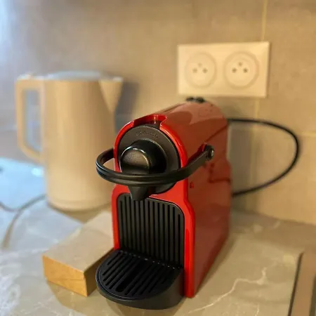 Modern Near Pantheon Apartman