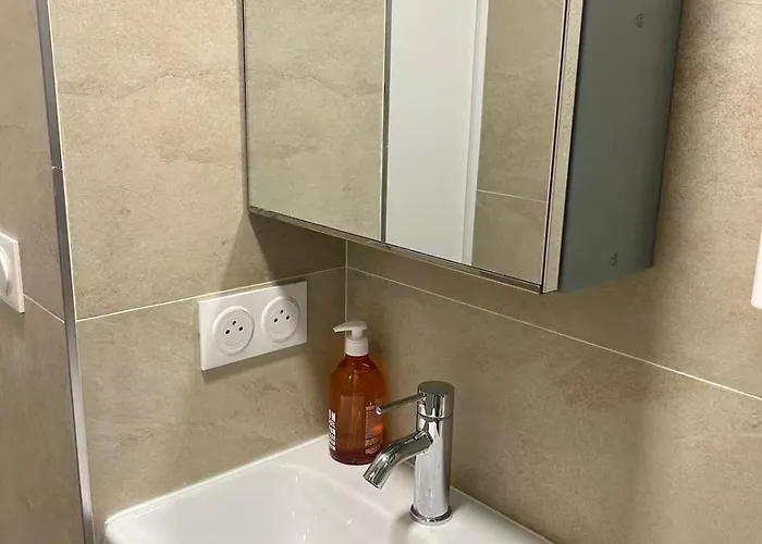 Modern Near Pantheon Appartement